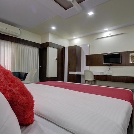 Hotel Le Grande Bijapur  Exterior photo