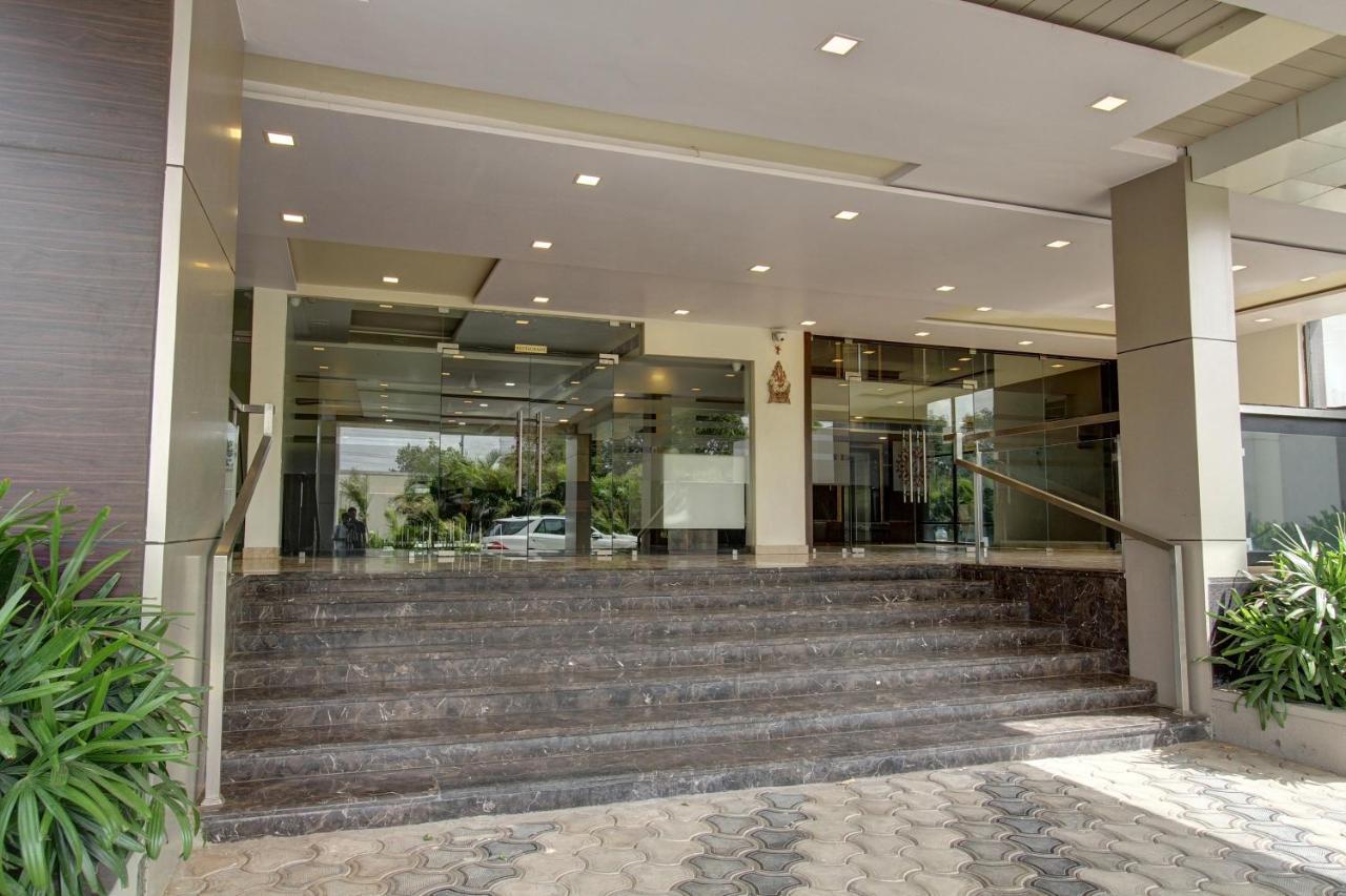 Hotel Le Grande Bijapur  Exterior photo