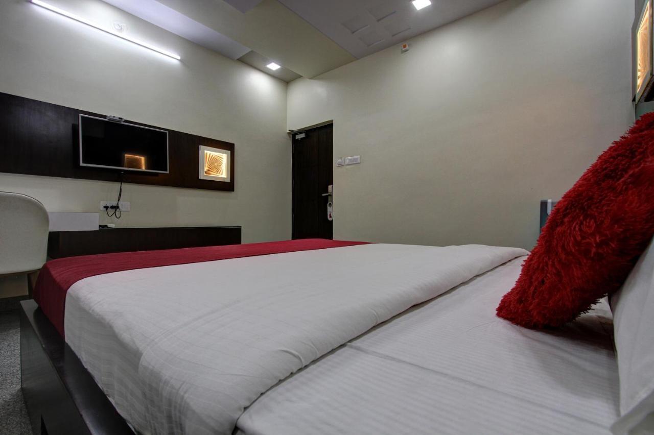 Hotel Le Grande Bijapur  Exterior photo